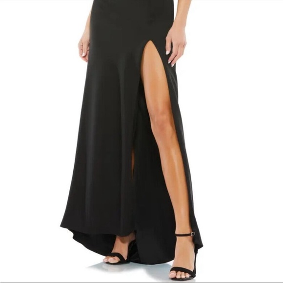 IEENA for Mac Duggal Sequined bow one-shoulder gown size 6 NEW - Picture 6 of 12